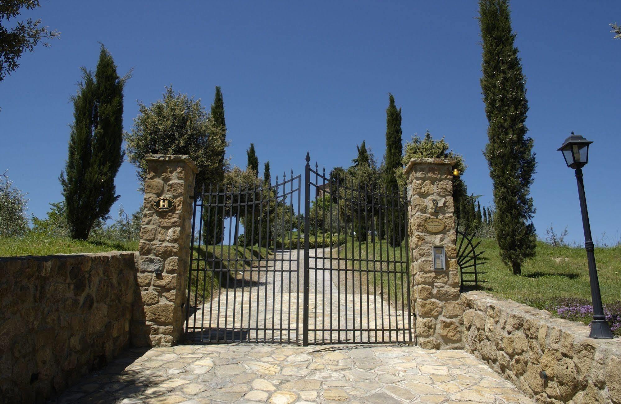 Montorio Villa Montepulciano Stazione Exteriör bild